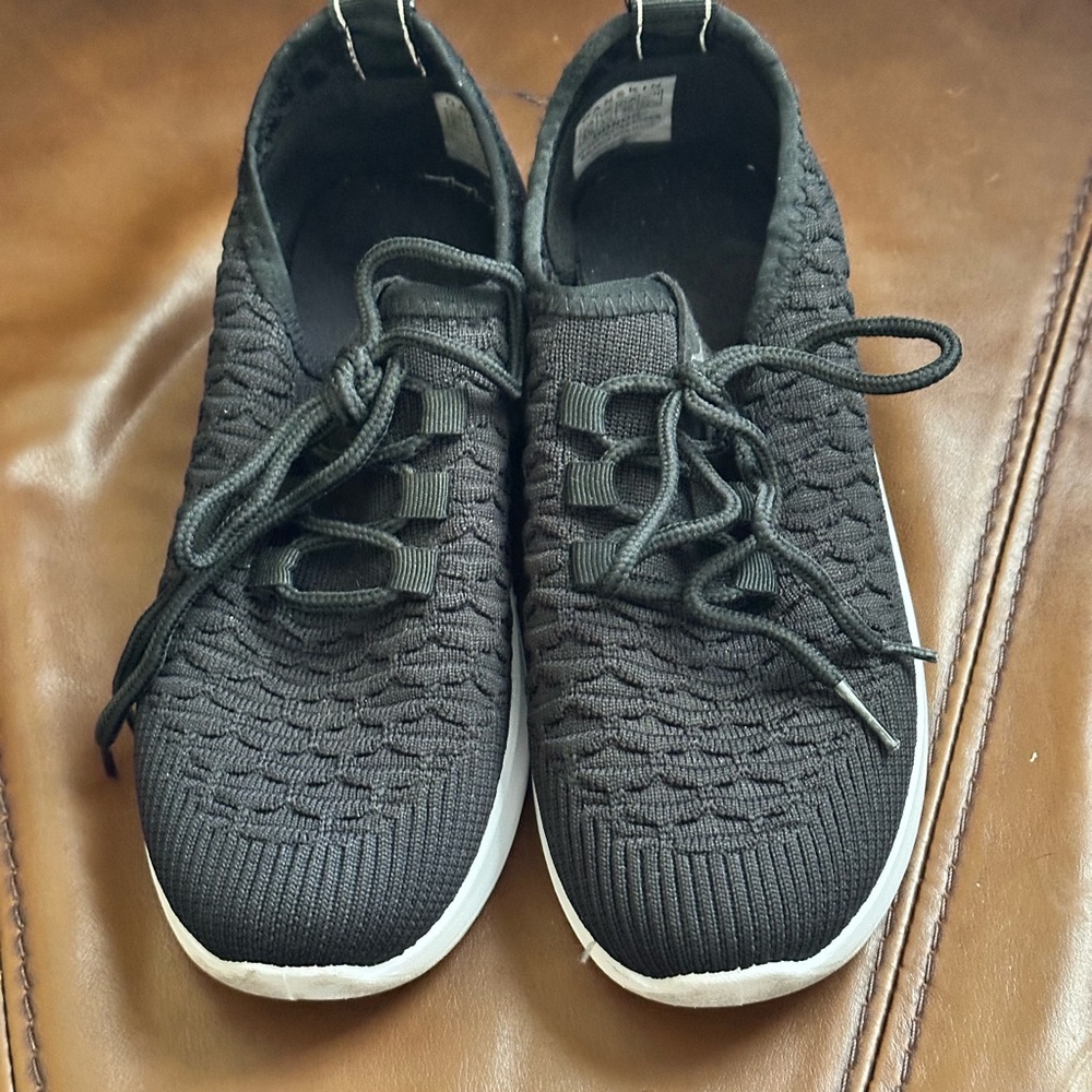 Danskin Vegan Textile Sneakers